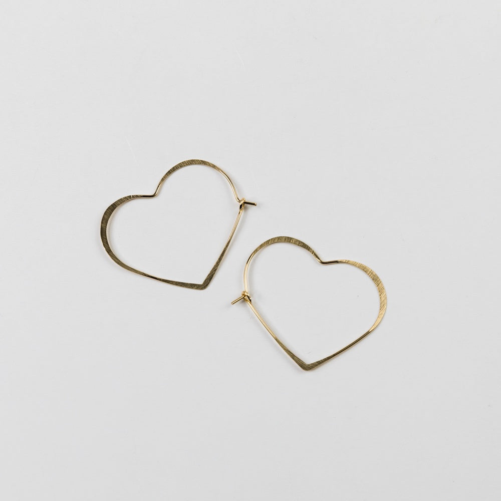 Hoops-gold-heart shape (M)