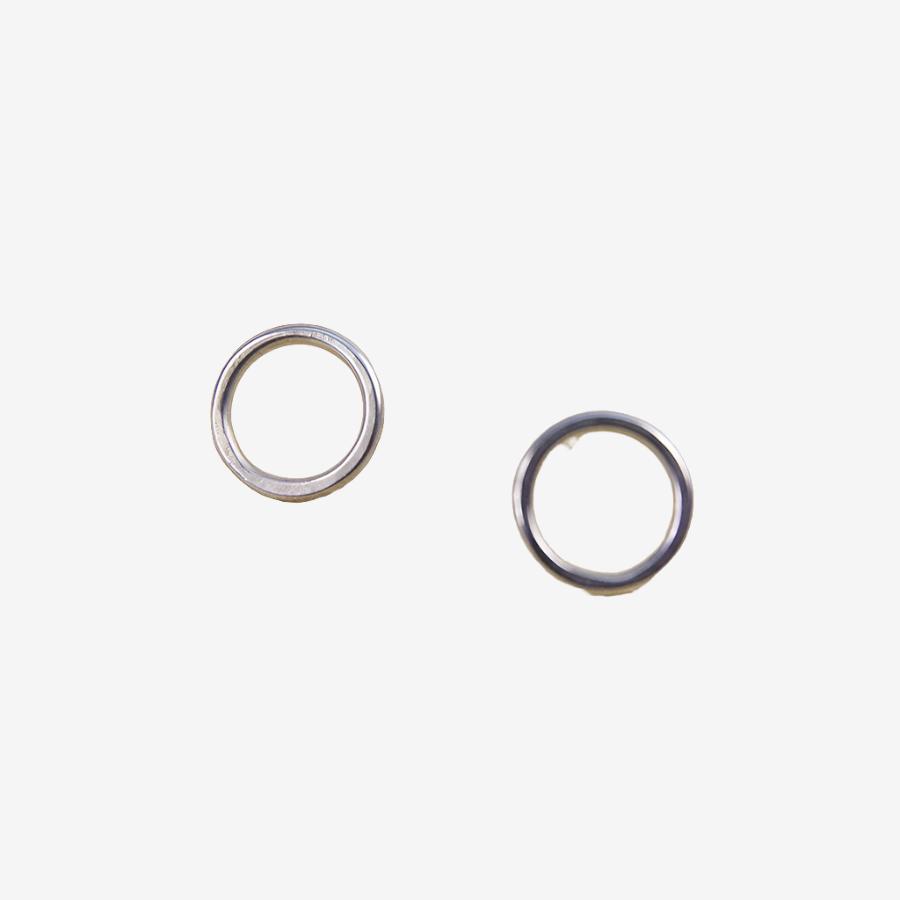 Small Circle Studs - Silver